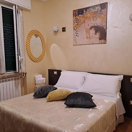 Gala B&B Roma Habitación foto